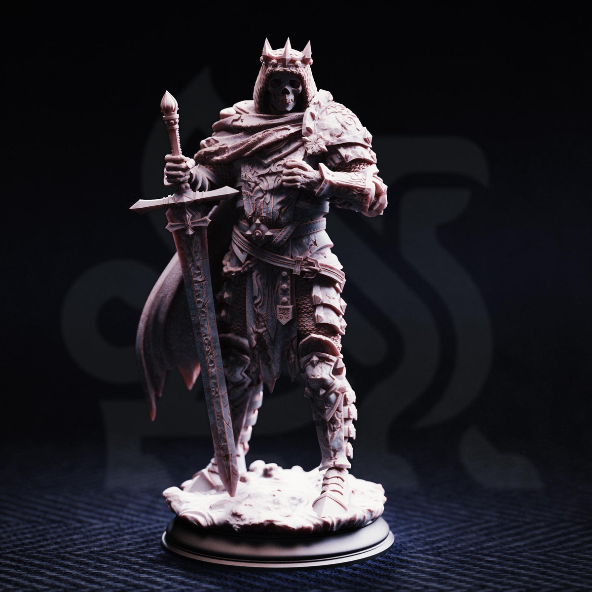 A detailed 3D model of a knight in armor, holding a sword and standing on a base.