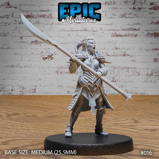 Dark Elf - Drow - with Glaive - D&D Epic Miniatures   and Dragons