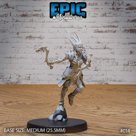 Dark Elf - Drow - with Dual Scythe - D&D Epic Miniatures   and Dragons