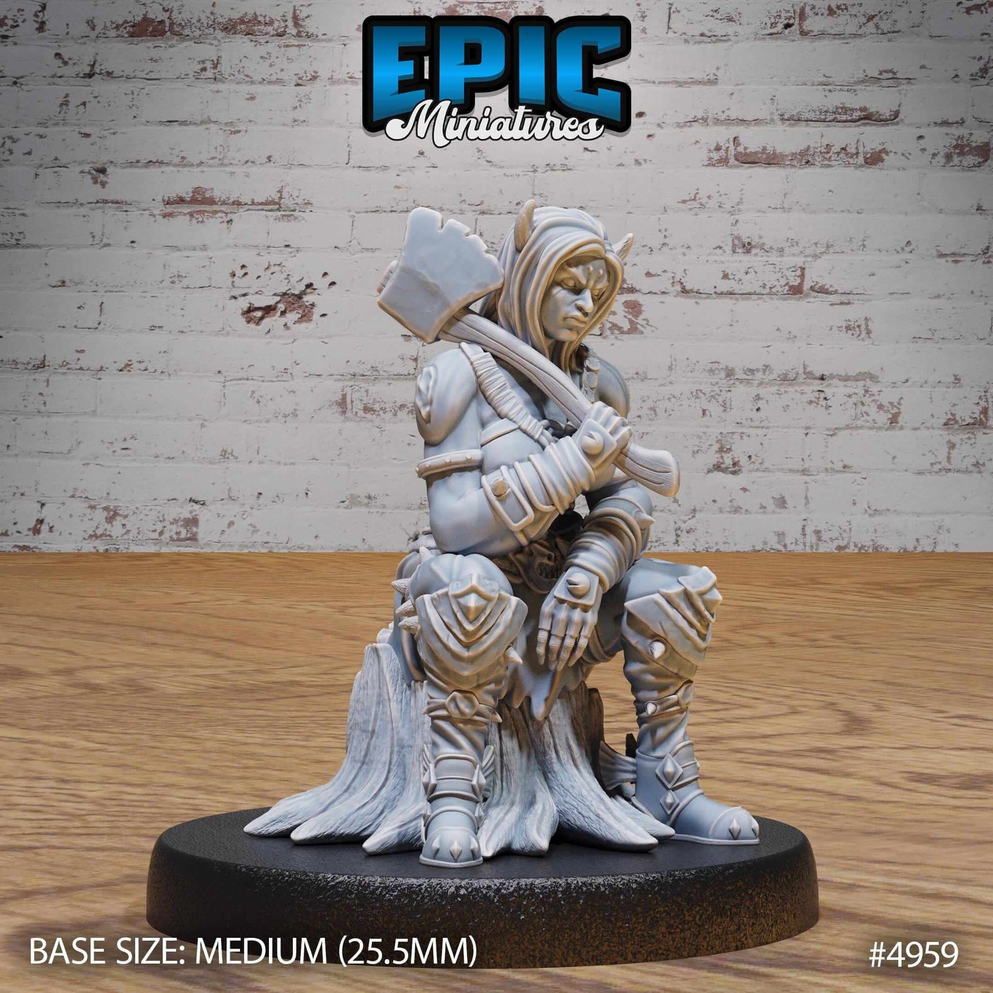 Half-Orc Tiefling Female - D&D Epic Miniatures   and Dragons