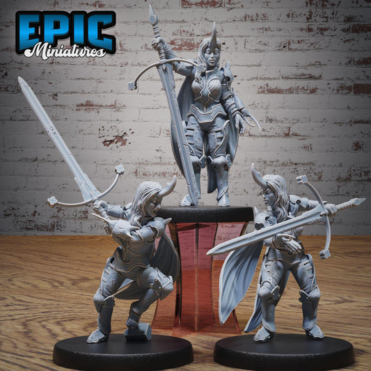 Insect Knight Lady - Epic Miniatures - Dungeons and Dragons